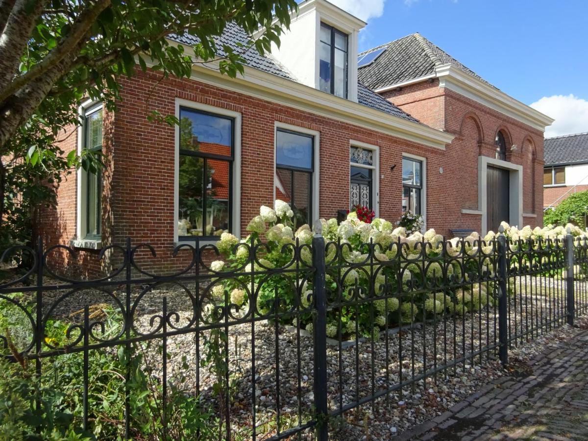 D' Ald Skoalle - Sfeervol Appartement In Oude School. Wijtgaard 外观 照片