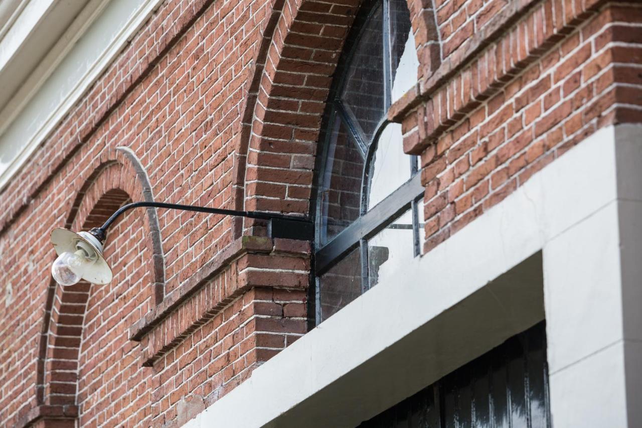 D' Ald Skoalle - Sfeervol Appartement In Oude School. Wijtgaard 外观 照片